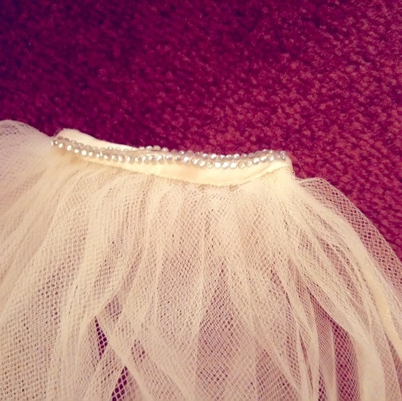 🌹Vintage 👰 Wedding 👗 comes with matching Vail (Petite👰 Brides)
(Size 8p) - Picture 16 of 16